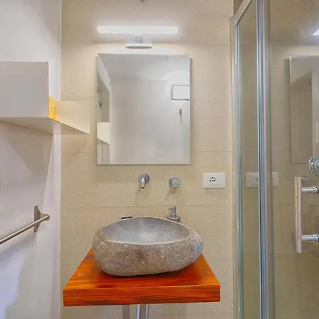 Apartment La Finestra Sul Porto *
